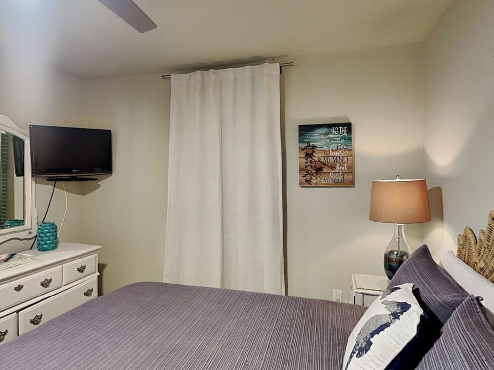 Grand Caribbean by Silver Sands Vacation Rentals view 4