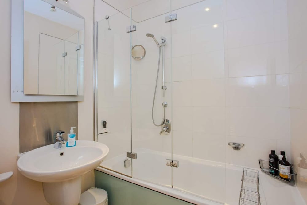 Luxury 2 Bedroom Apartment in London Bridge