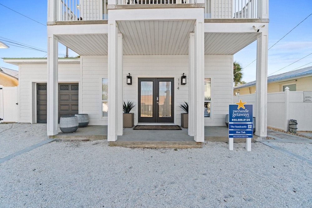 Beach House - The Sandcastle by PHG view 2