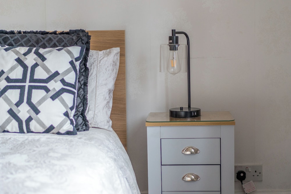 Cozy 3-bed flat near Vauxhall Gardens