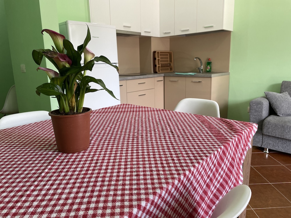 FAMILY RESIDENCE