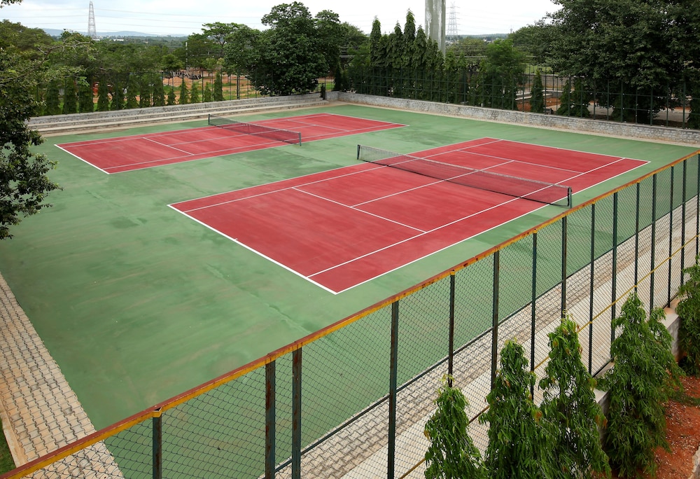 Eagleton - The Golf Resort