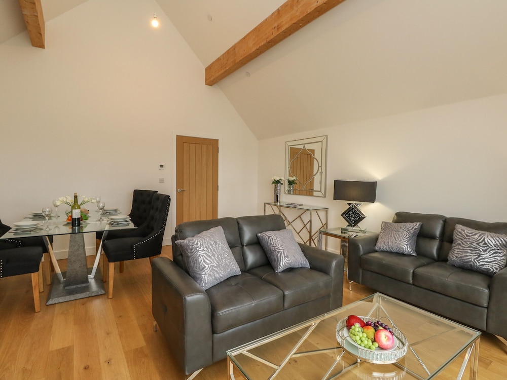 Harbourside Haven Penthouse 2