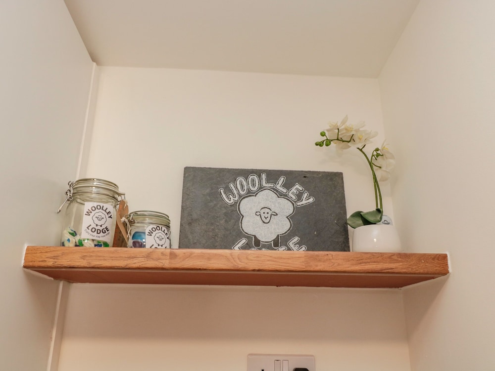Woolley Lodge