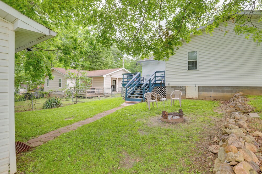 Walk to Dtwn: Ironton Home in Historic District