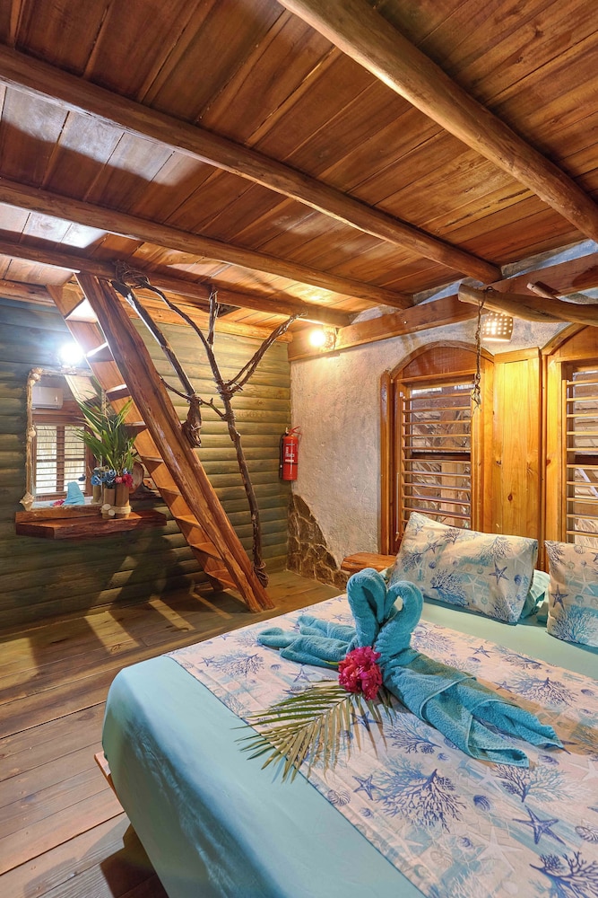 CHALET TROPICAL Hotel & Restaurant-Pizzeria
