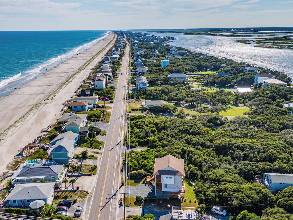 Callalily by Topsail Realty