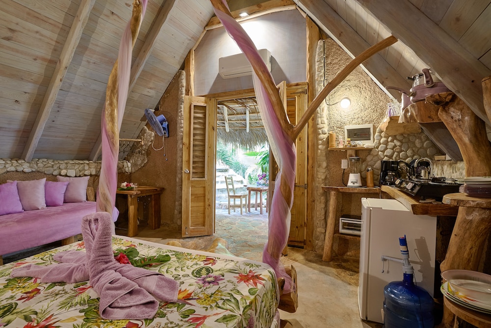 CHALET TROPICAL Hotel & Restaurant-Pizzeria