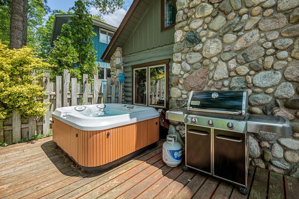 Sunset Retreat Private Family Home 843N