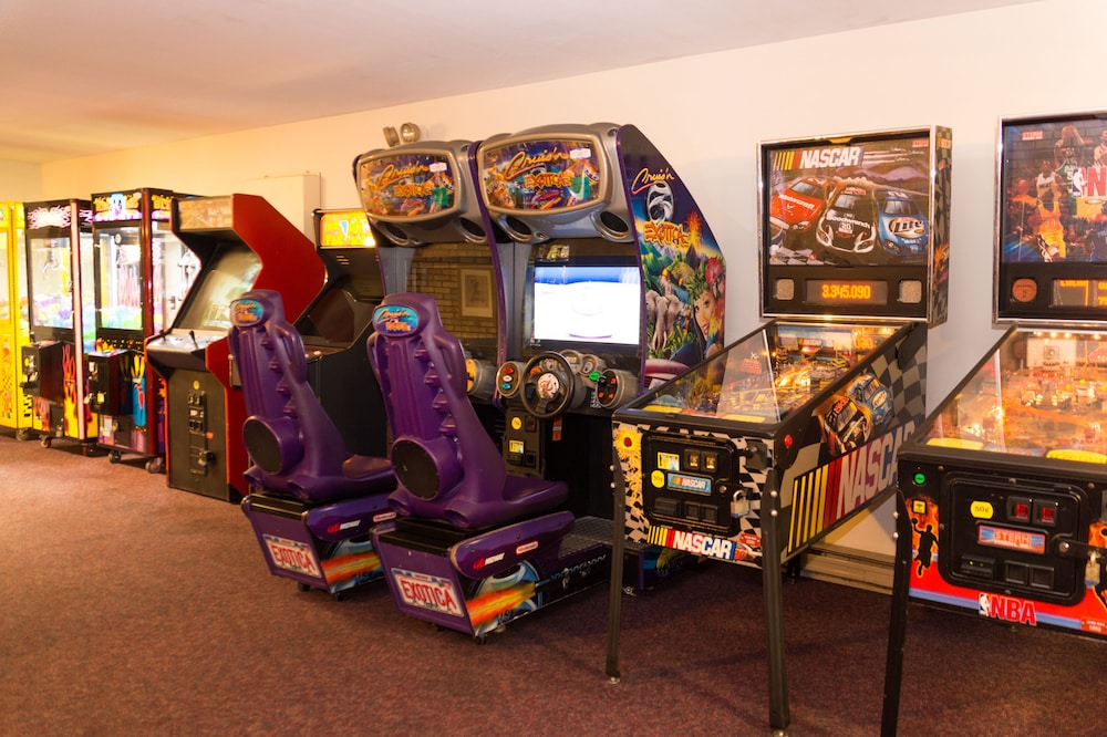 Portage Vacations - The Ridge Hotel Portage - Property Image 6