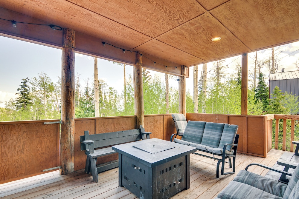 Brian Head Cabin < 1 Mi to Resort: Ski + Mtn Bike