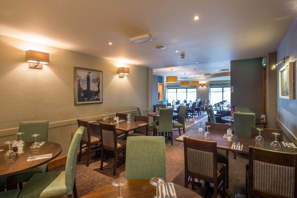 Premier Inn Poole North, photo 14