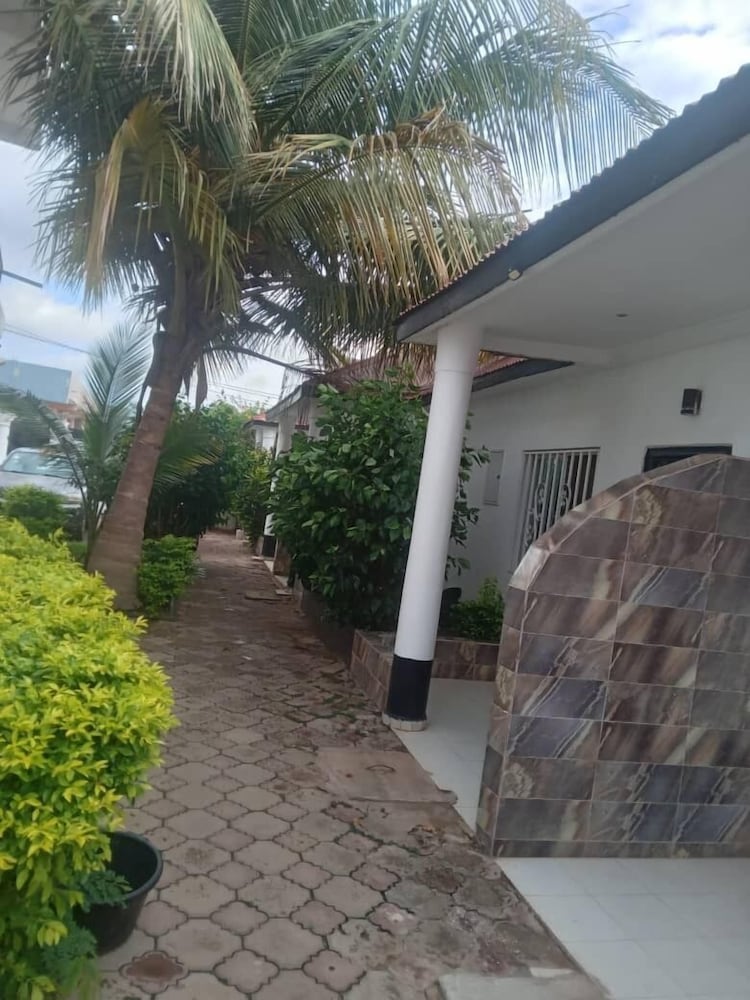 Sukuta Nema Guest House