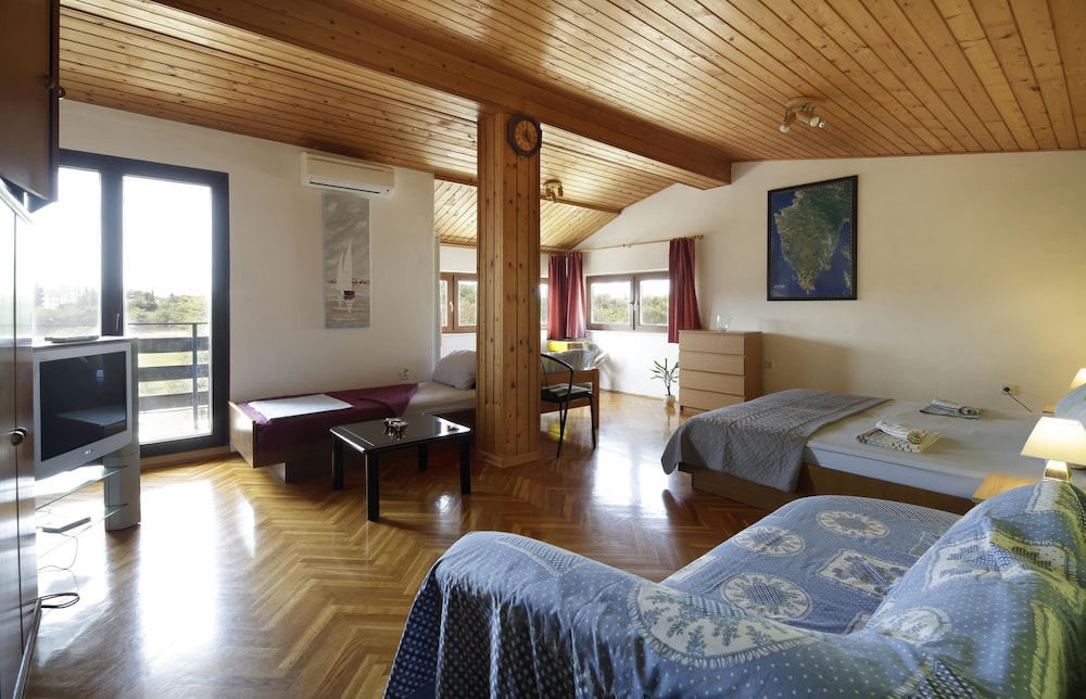 Photo 26