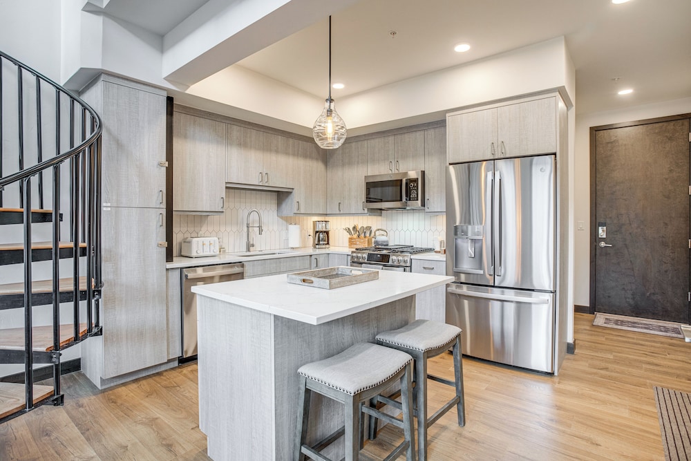 Walk to Cooper Creek Square: Condo w/ Hot Tub!