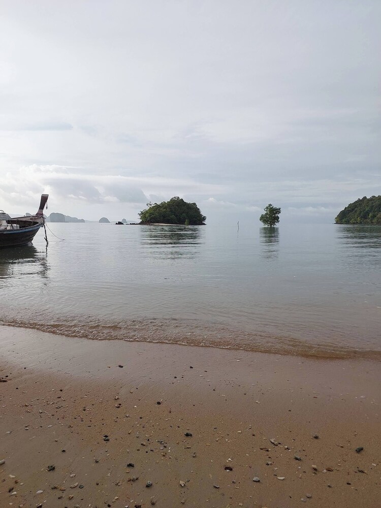 Serene Beach House on Ko Yao Noi With Private Garden