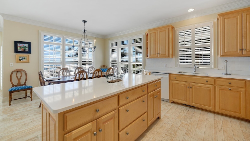 Always Dreamin- Relaxed Luxury Oceanfront, In Gated Community, Home Across From The Pool!!! 5 Bedroom Home by RedAwning view 2