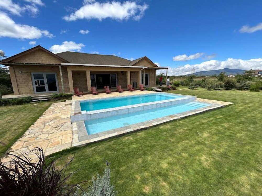 Lux Suites Leilani Annex Naivasha