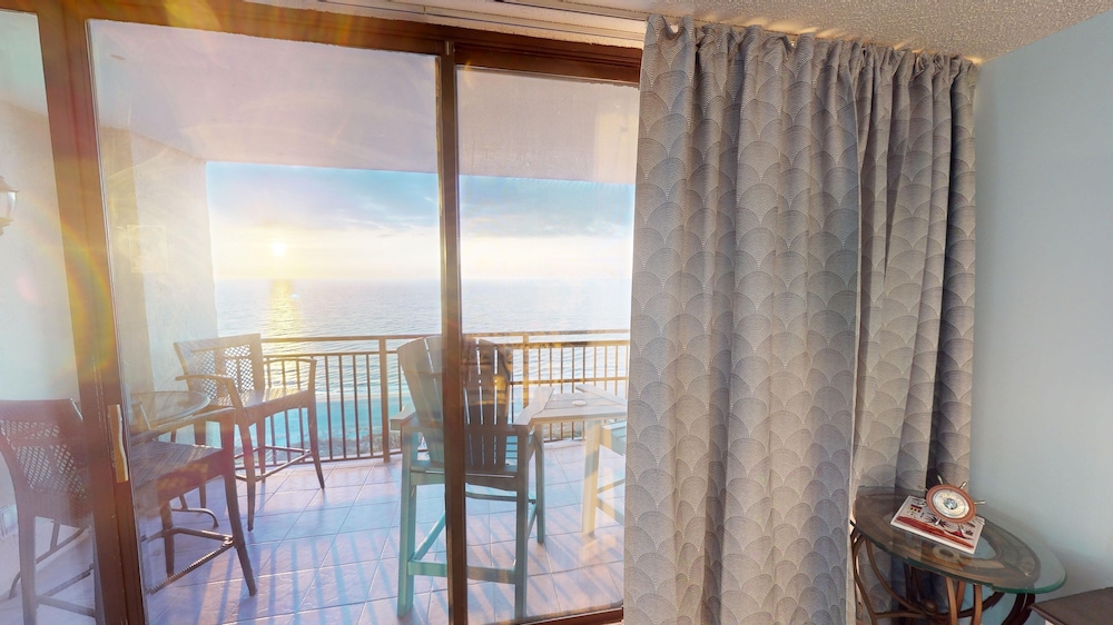 Ocean Forest Plaza Unit 1713 1 Bedroom Condo