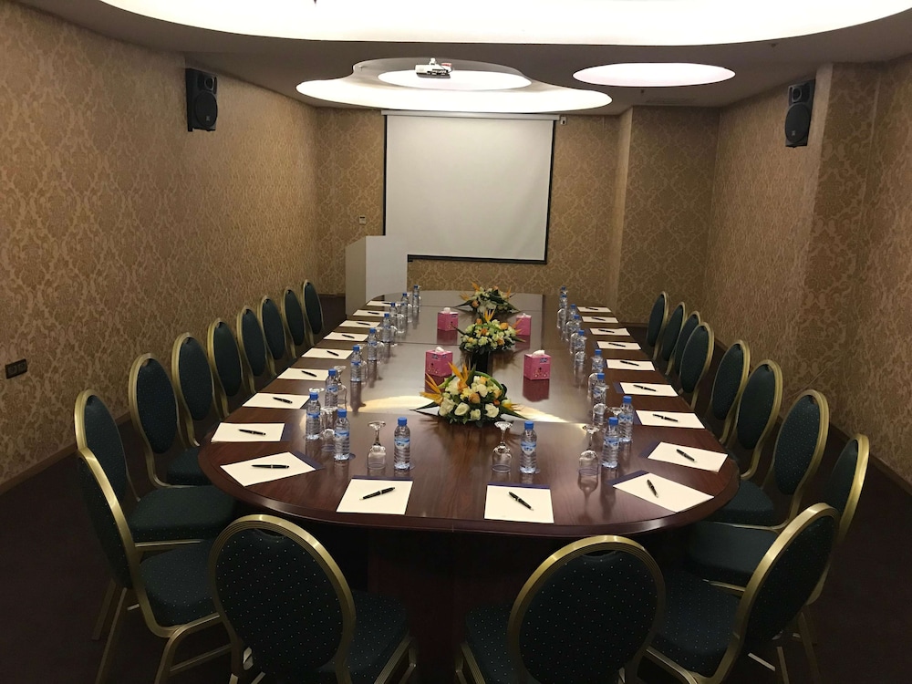 meeting & event spaces