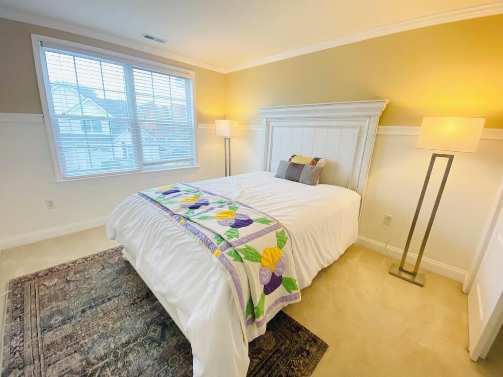 Simonton Court 20253