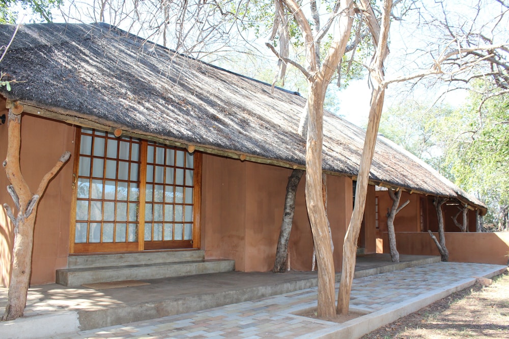 Tantebane Game Ranch