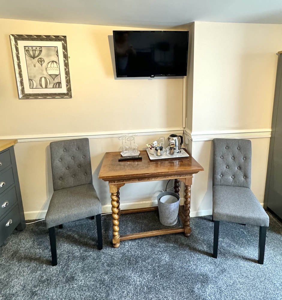 The Angove Guest House