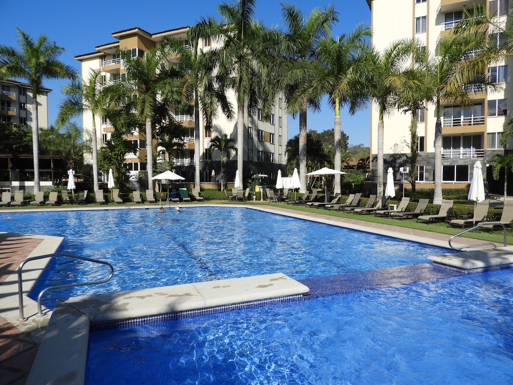 Costa Linda Apartment 102 view 4