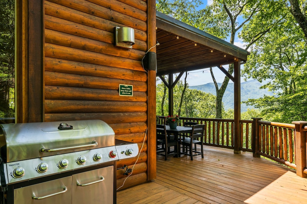 Eagle Nest Lodge Hot Tubs Mountain Views