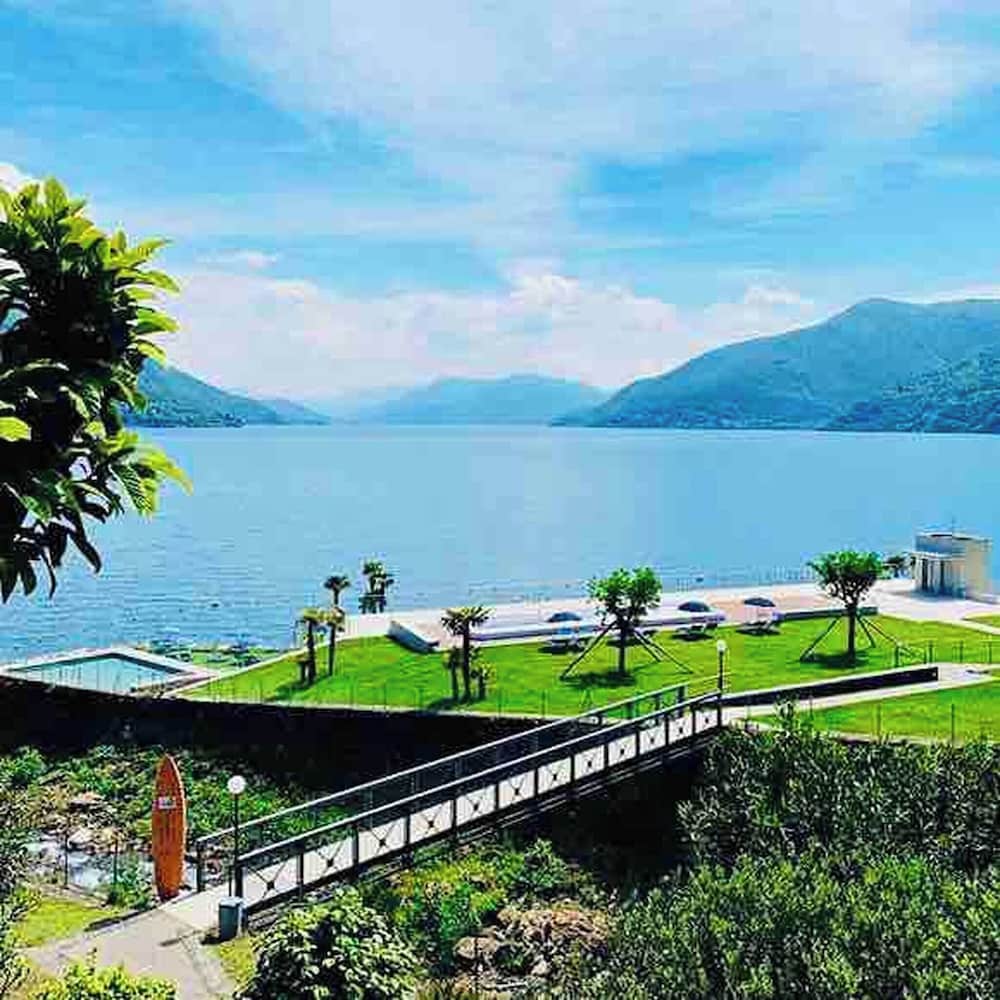 Sunny Modern Apartment Lake View Relax