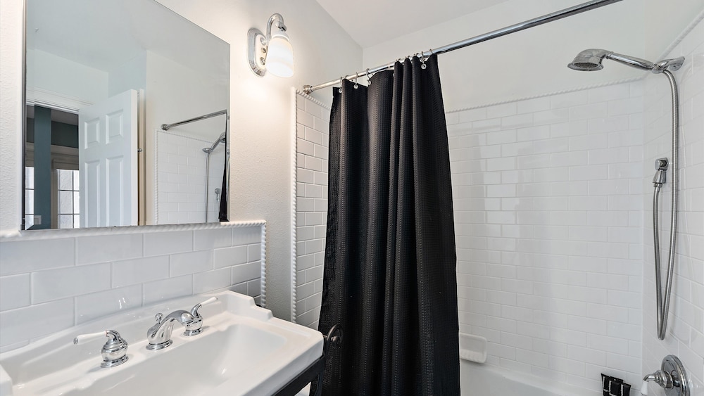 Sapphire Shores 3 Bedroom Home