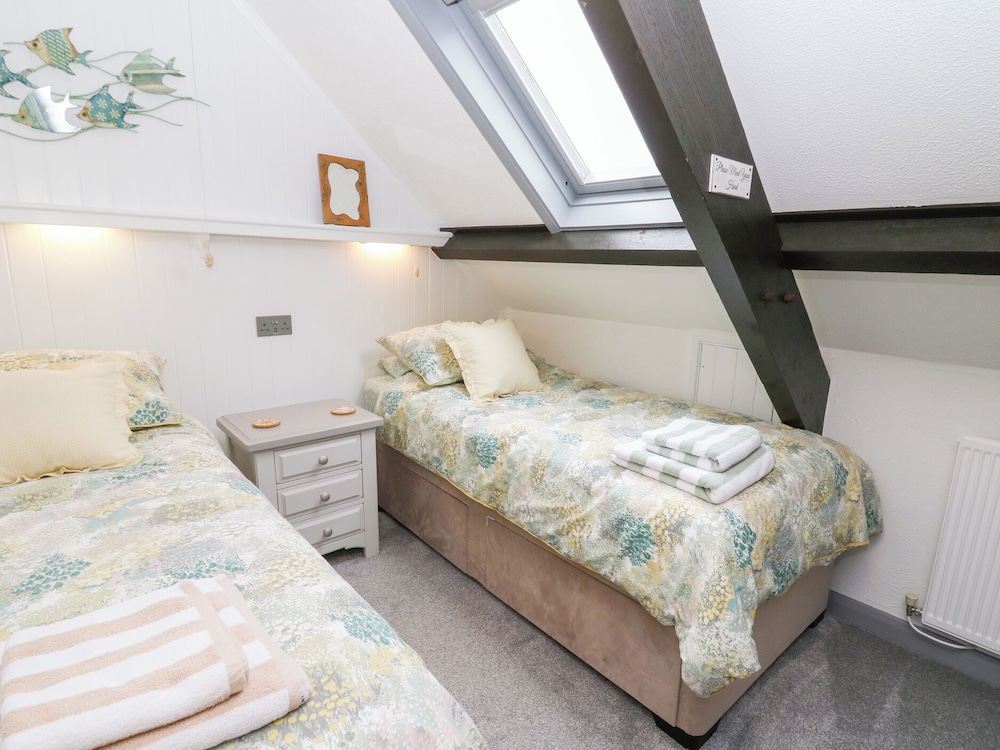 5 The Coach House