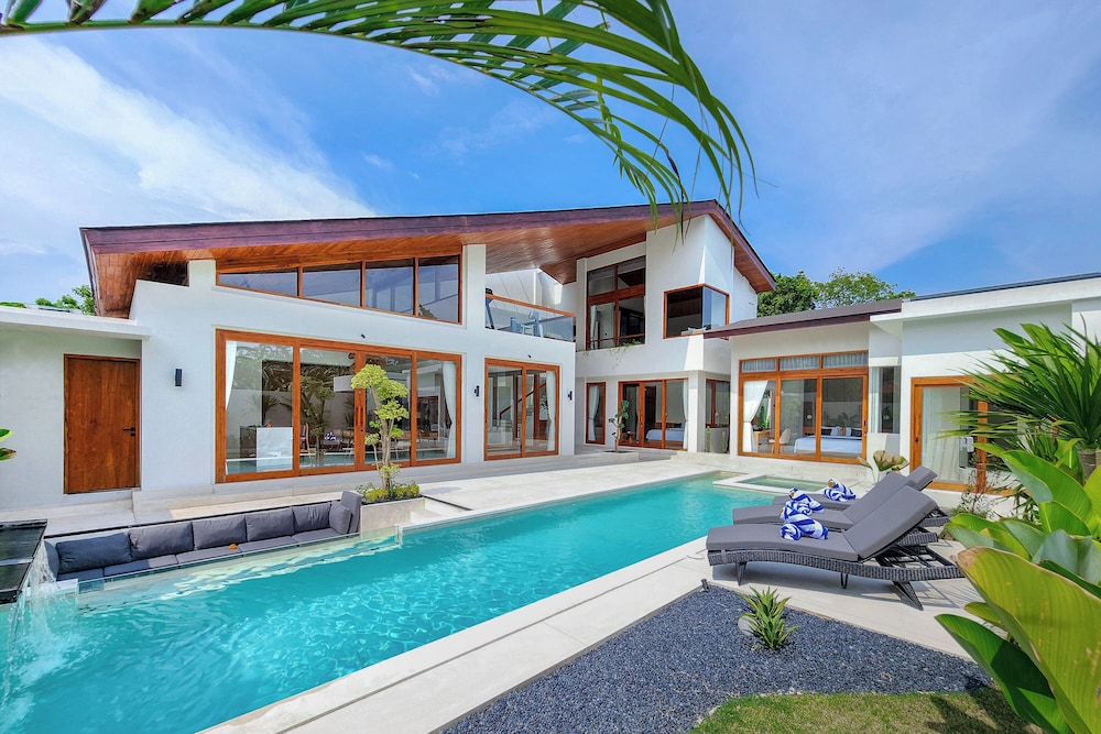 The Aurum Canggu Villas by Nagisa Bali