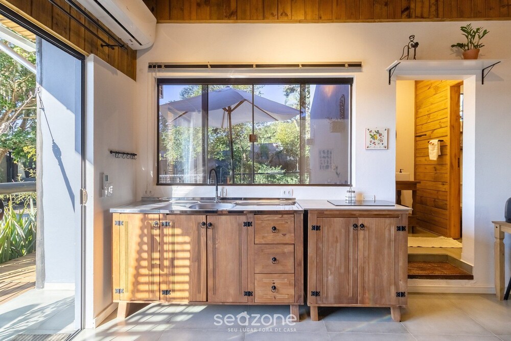 Your Getaway in Florianopolis, Just Minutes From the Beach NDE