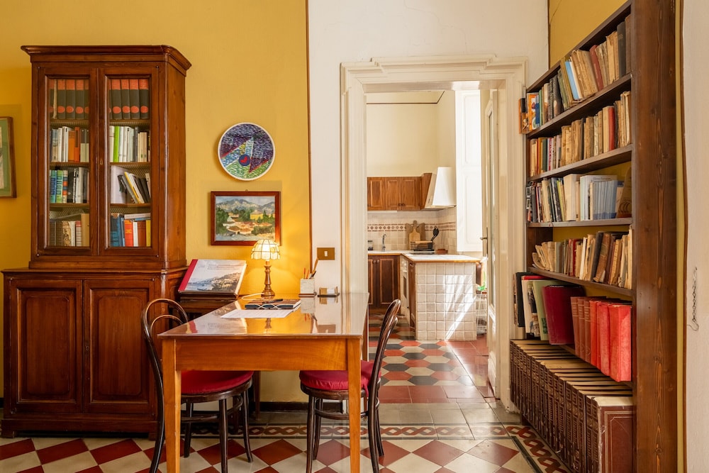 Emilia Gemstone Apartment by Wonderful Italy