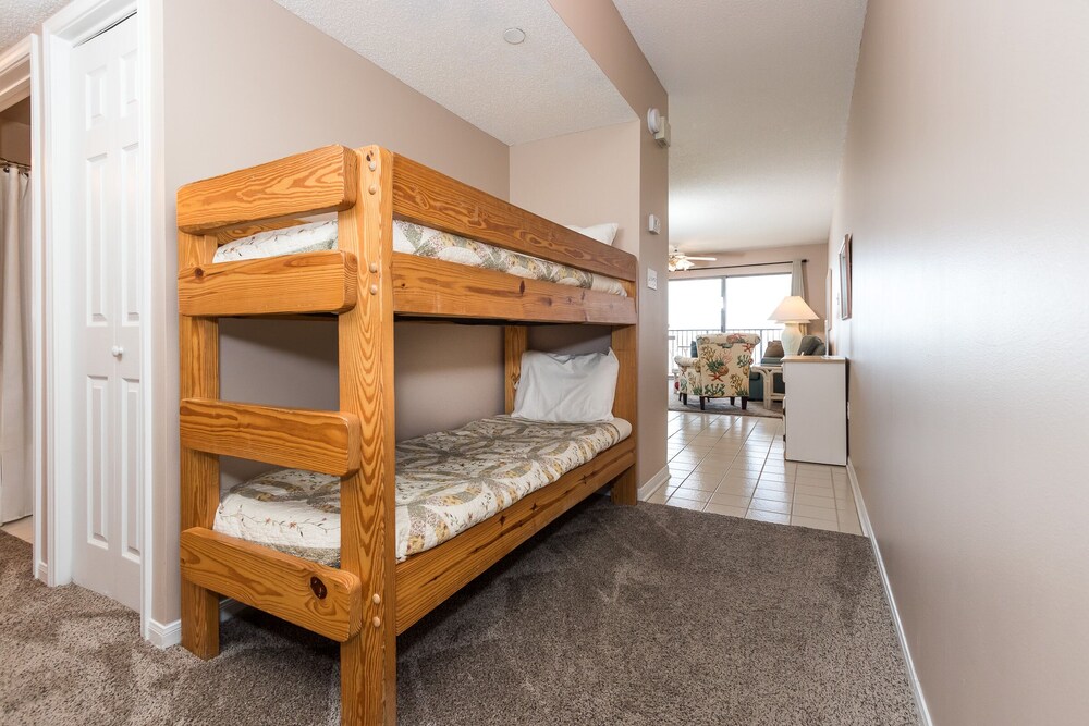Emerald Twrs West 3004 by Brooks and Shorey Resorts