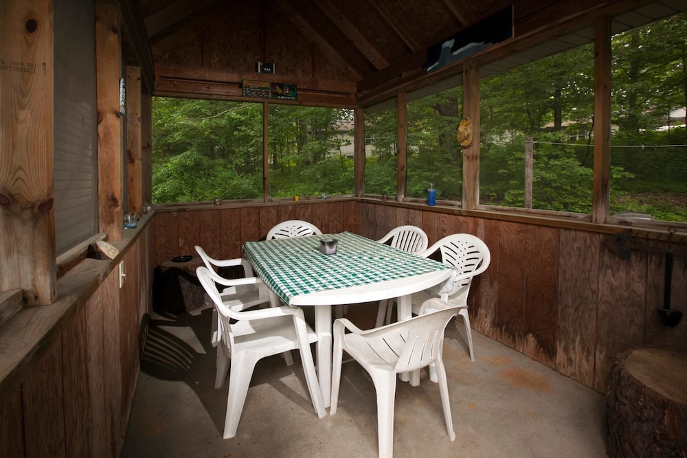Goshorn Lake Cottages