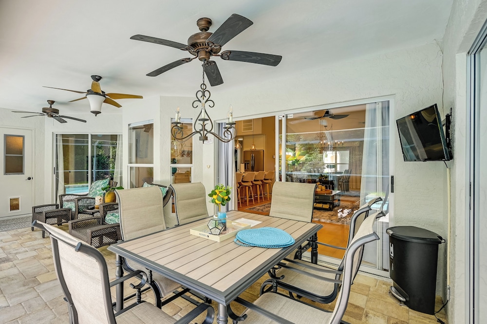 Resort Community Escape: Naples Home 5 Mi to Beach