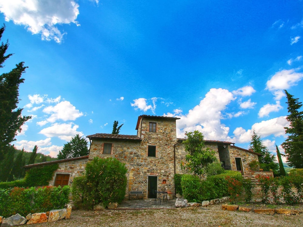 Pretty Farmhouse With Terrace view 3