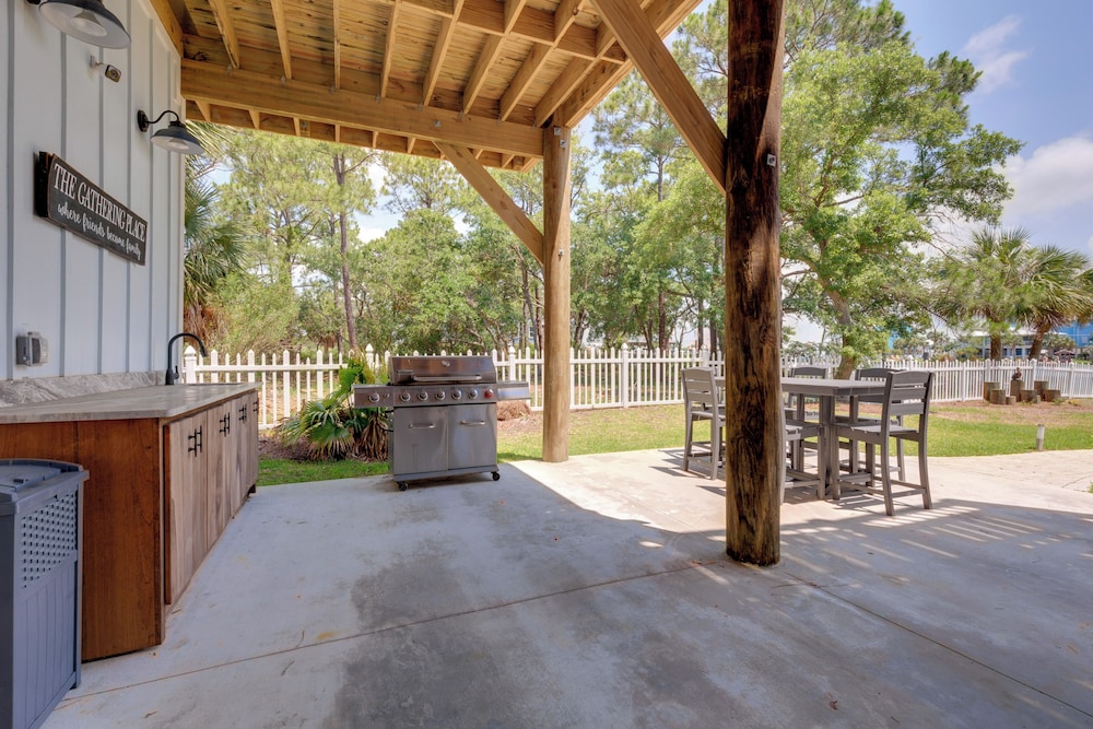 Fish, Kayak & More: Bayfront Gem in Dauphin Island