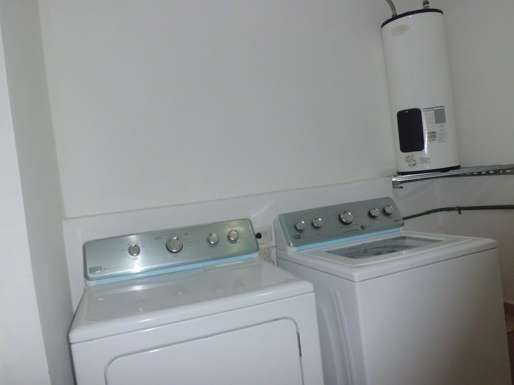 Condo AB Pacifica