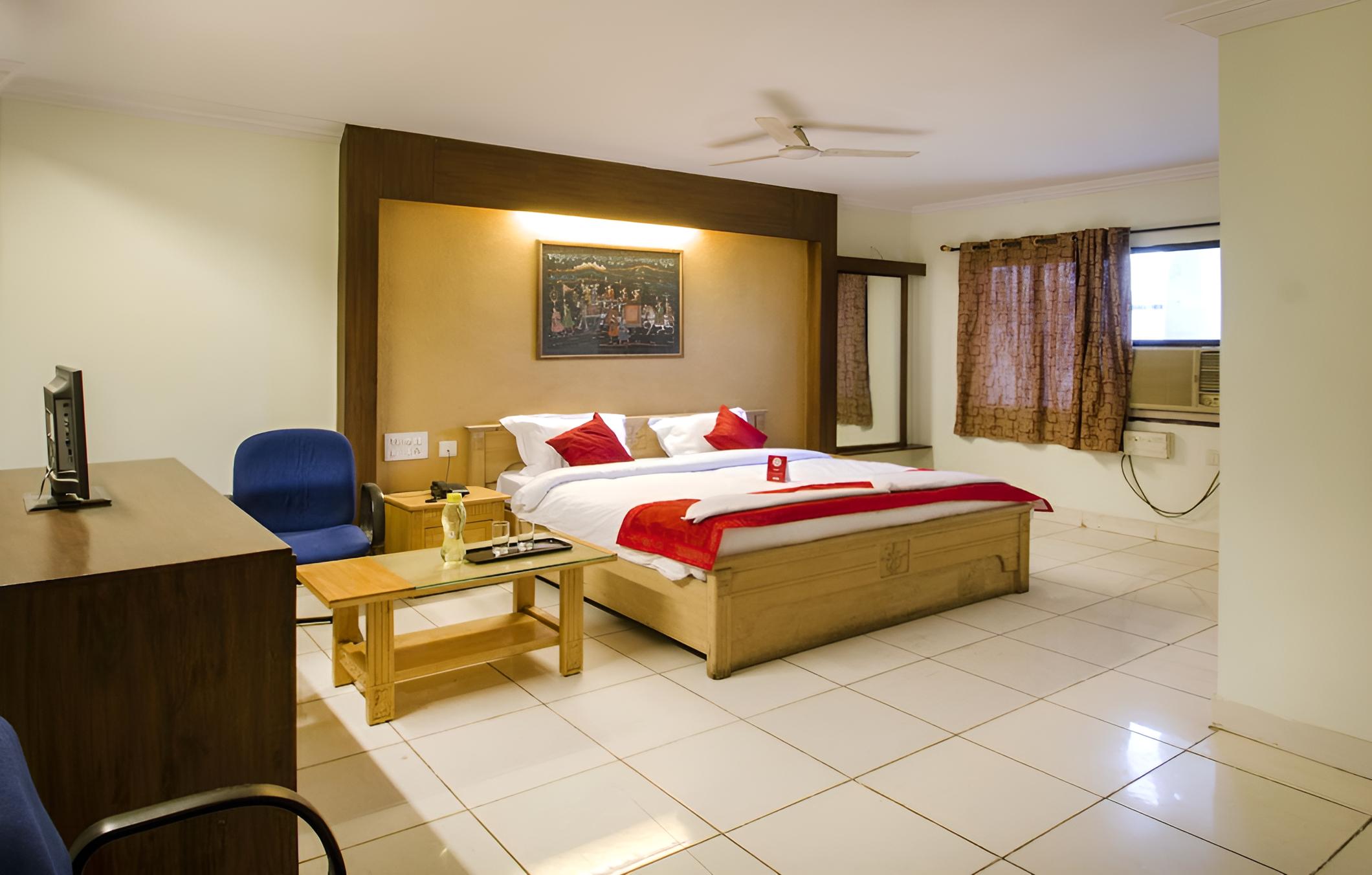 OYO 7707 Corpo Suites