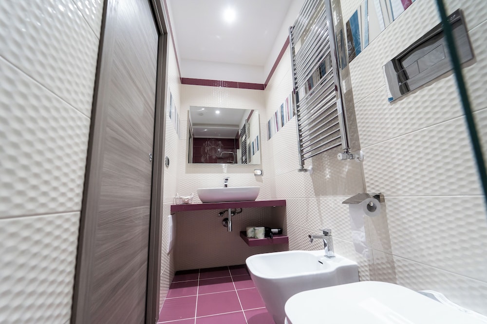 H. G. Boutique Toledo Napoli Centro by ClaPa Group Dislocated Hospitality