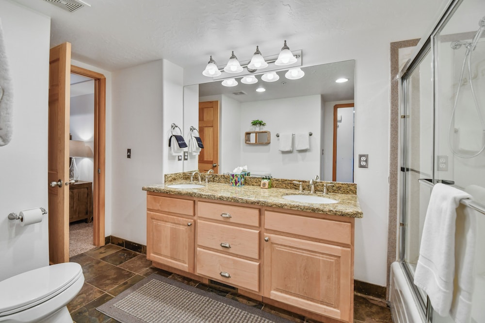 Deer Valley La Casa Boulder Creek