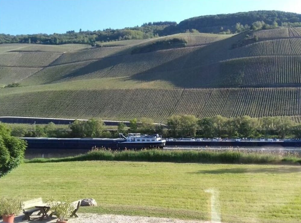 Holiday Apartment Moselle Beach 1