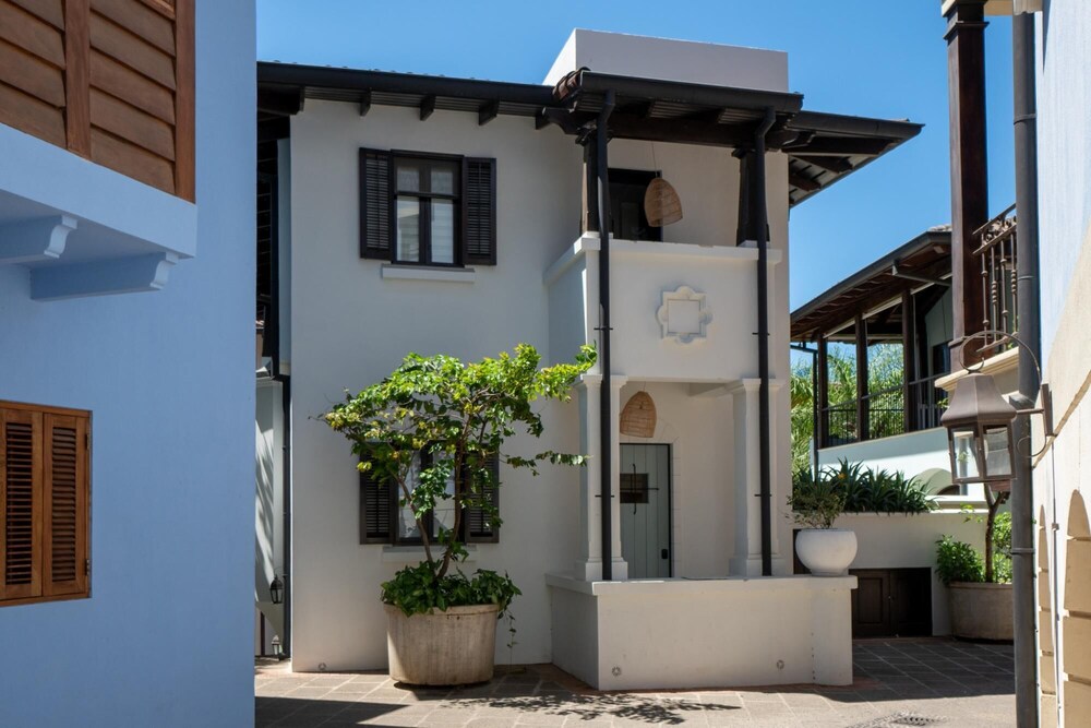 Las Catalinas - 2 BR Condo Just Steps to the Beach - Casa el Chante