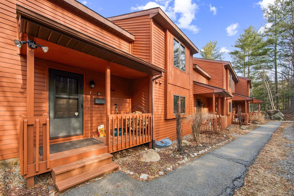 Echo 7 Building D - Retreat With Mountain Views 2 Bedroom Townhouse by The Summit at Gore Mountain