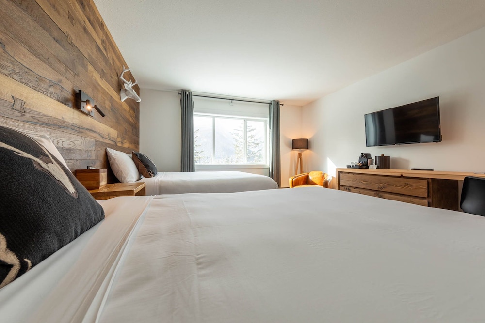Heather Mountain Lodge