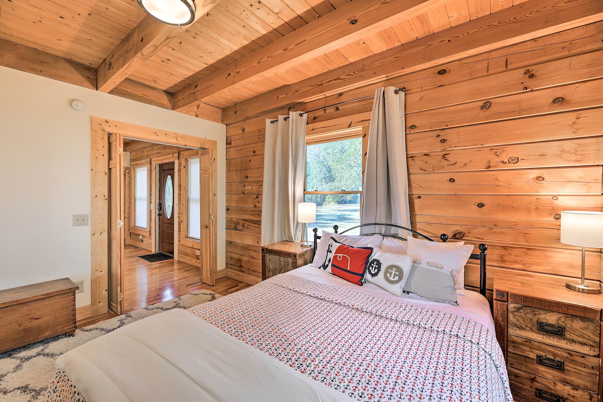 Picturesque Family Cabin w/ Views & Treehouse view 4