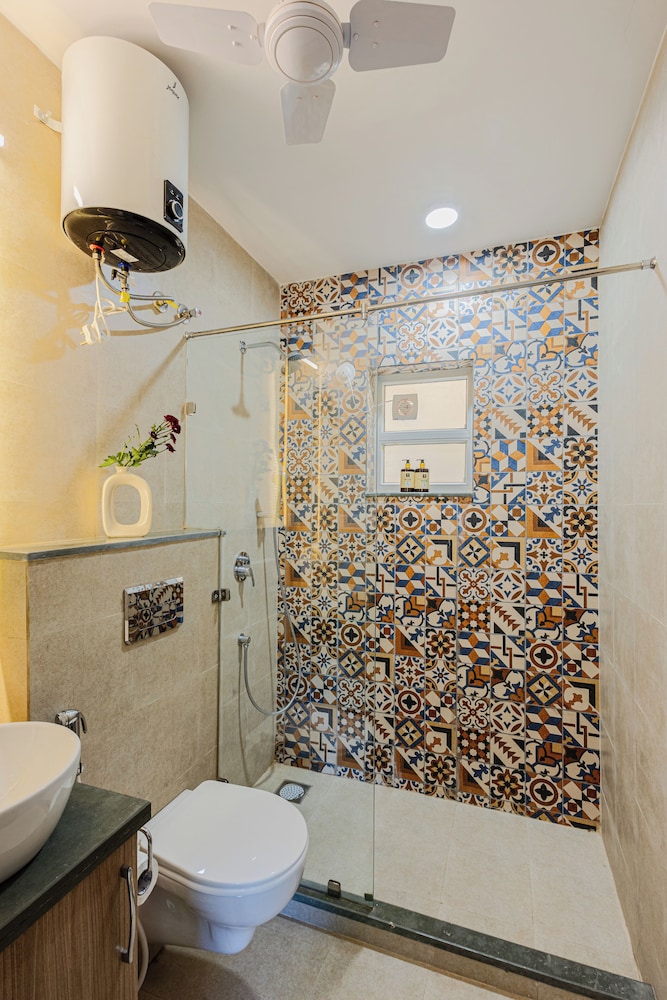 Alaya Stays Veera Marina 1BHK with Pool